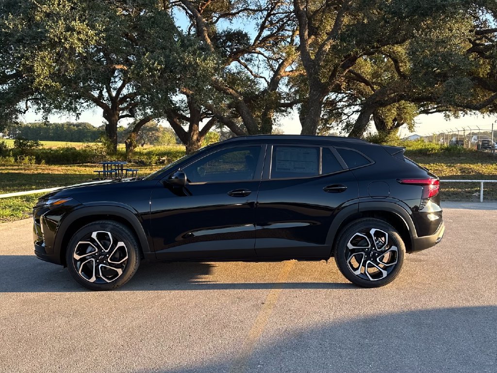 2026 Chevrolet Trax RS - Photo 8