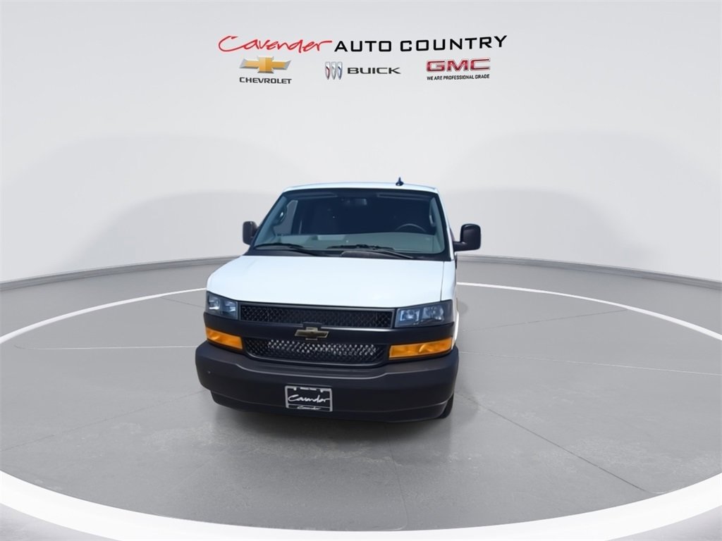 2025 Chevrolet Express Cargo 2500 photo 3