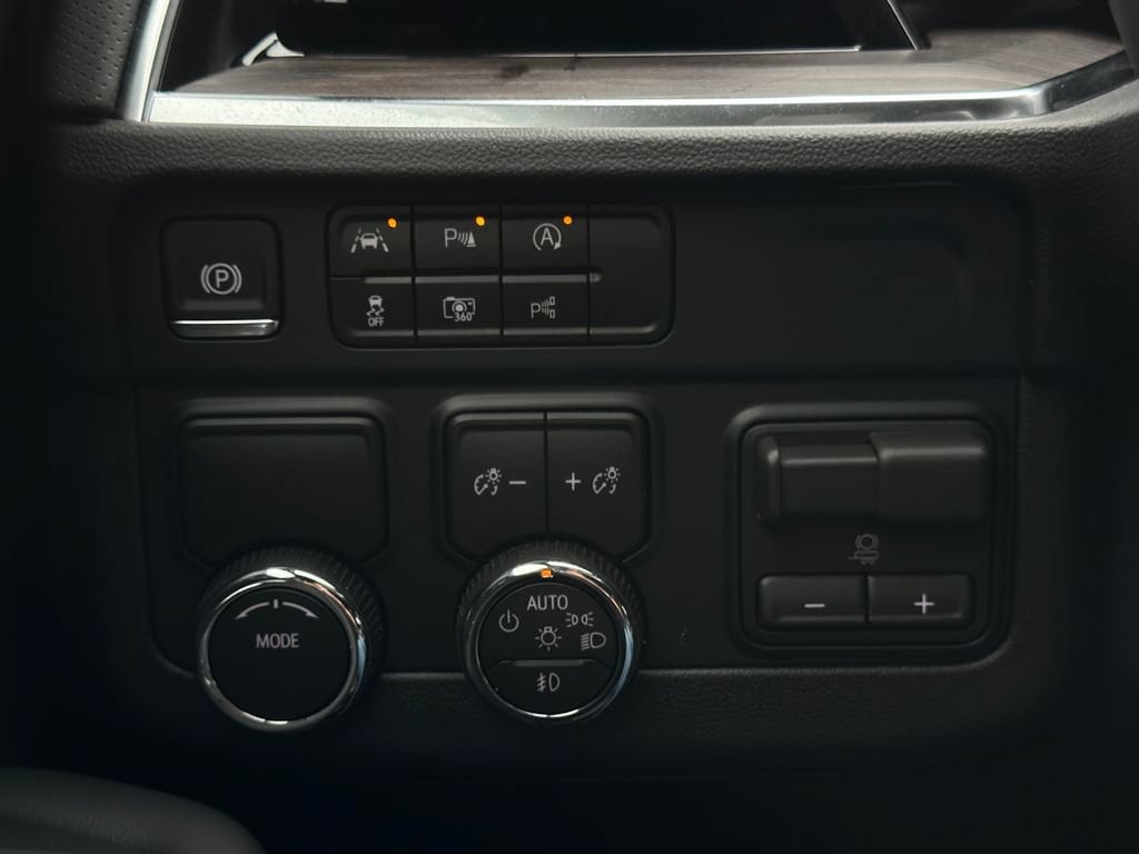 2026 Chevrolet Suburban High Country - Photo 25