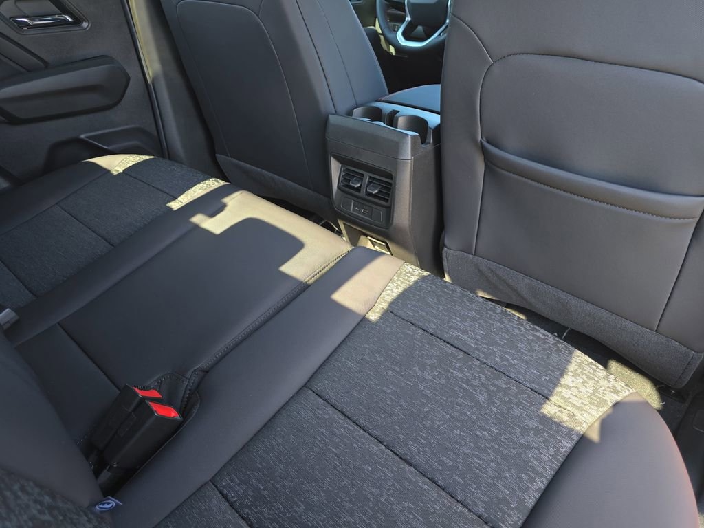 2025 Chevrolet Colorado Z71 - Photo 11
