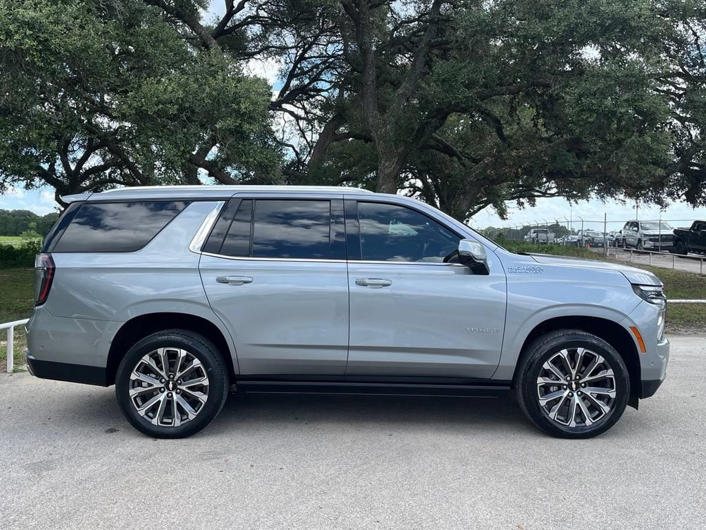 Used 2025 Chevrolet Tahoe High Country Deluxe SUV