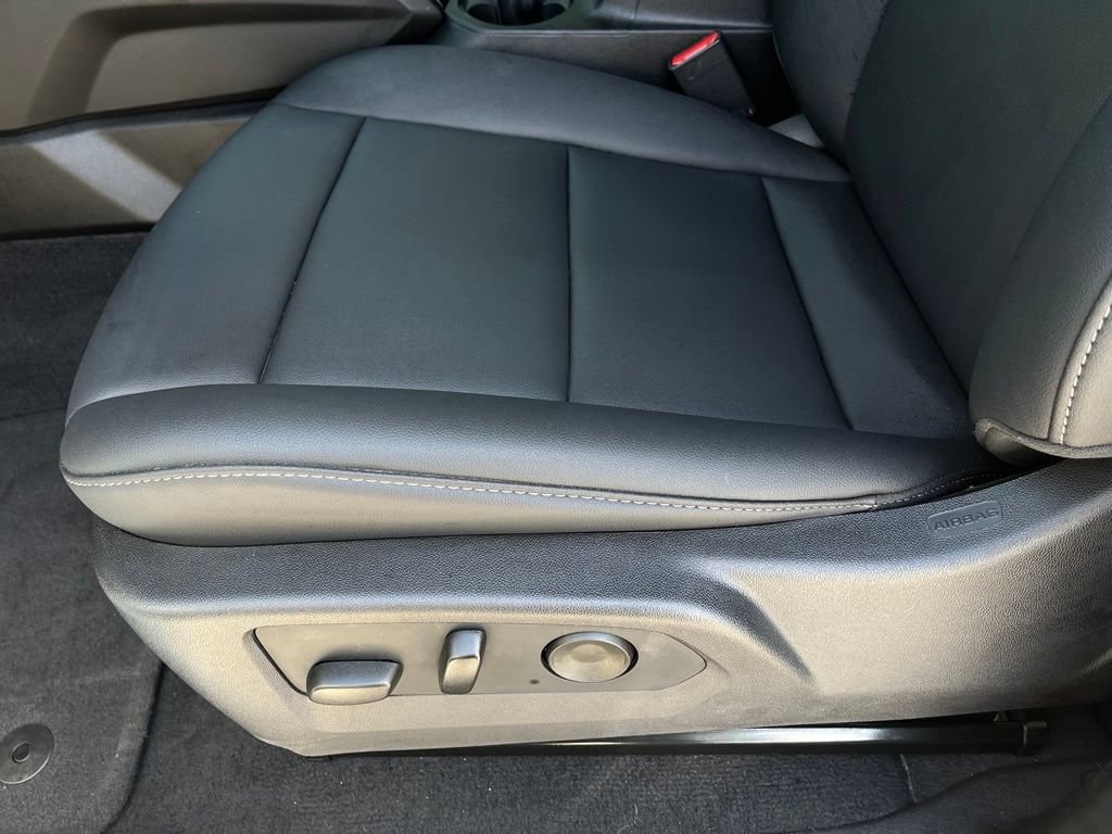 2025 Chevrolet Colorado LT - Photo 24