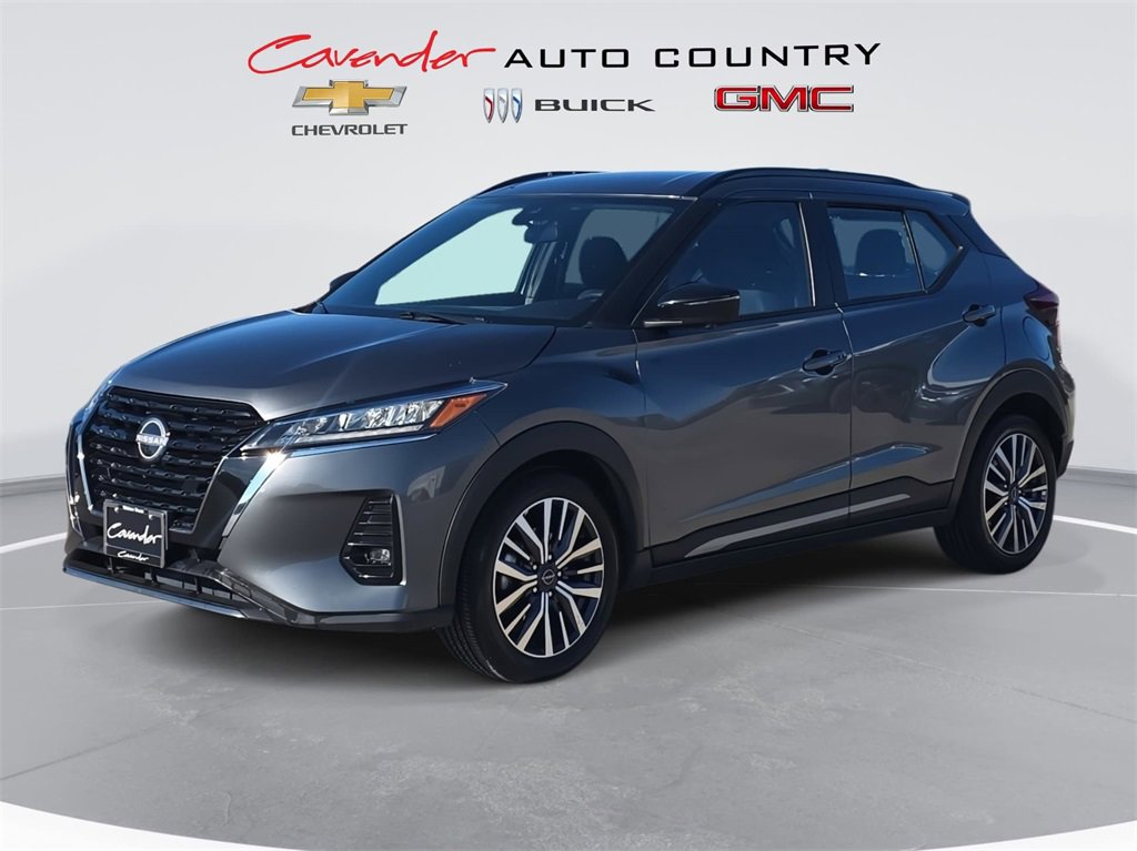 2024 Nissan Kicks SR