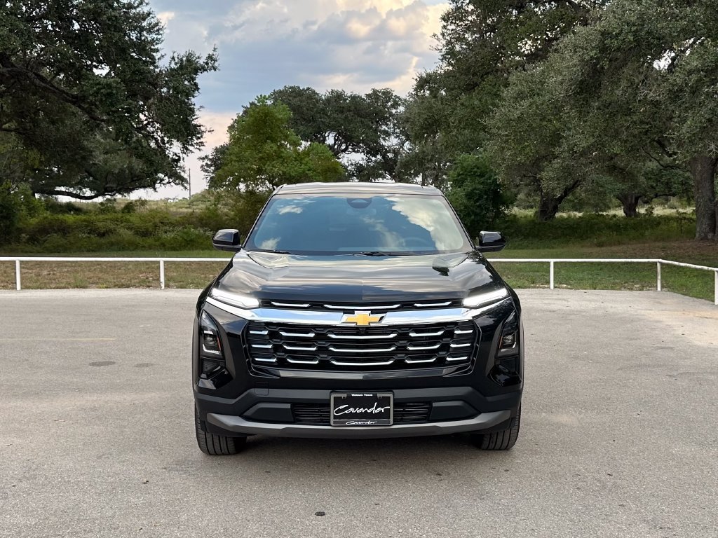 2027 Chevrolet Equinox LT - Photo 2
