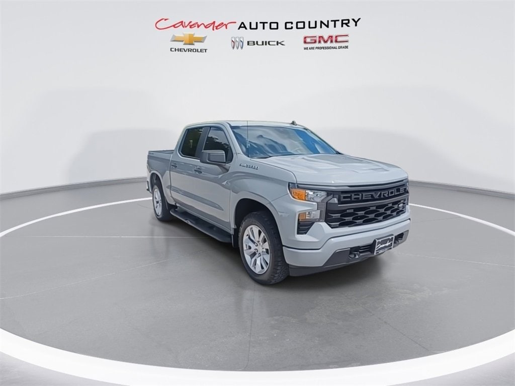 Used 2024 Chevrolet Silverado 1500 Custom with VIN 3GCPDBEK1RG224699 for sale in Weimar, TX