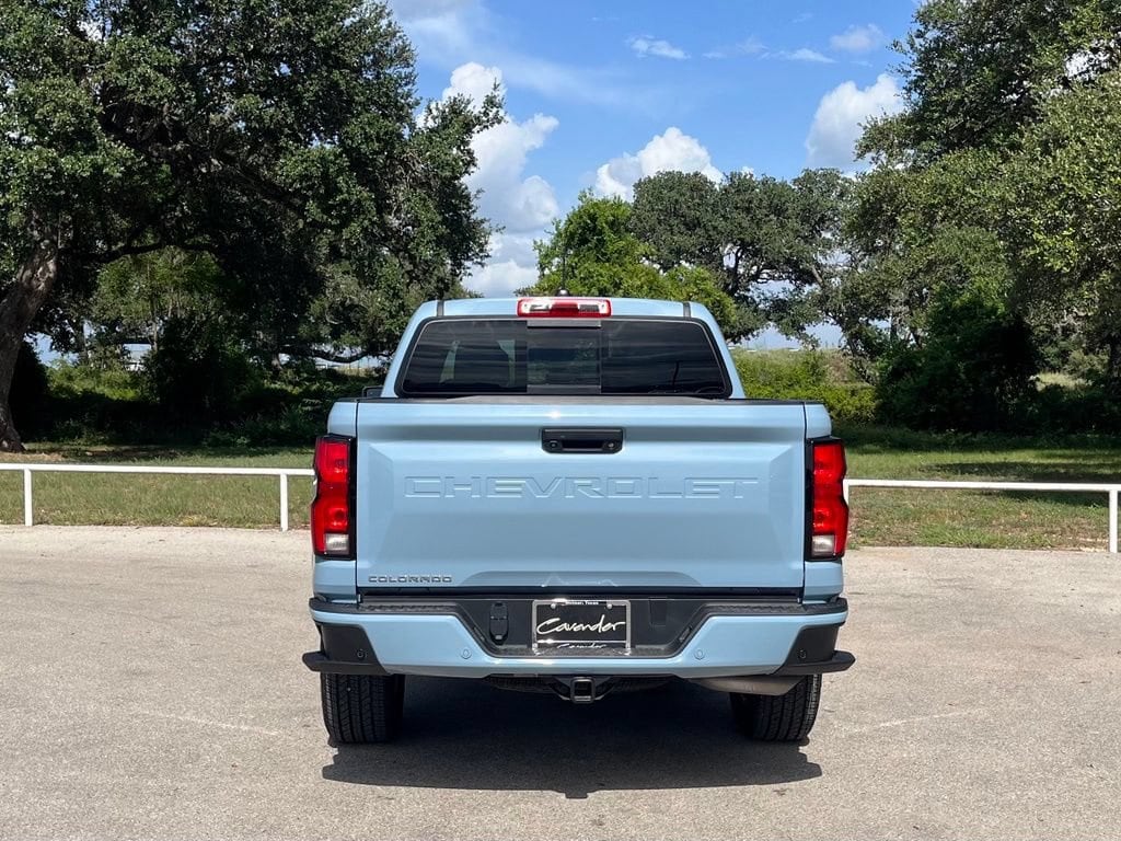 2025 Chevrolet Colorado LT - Photo 6