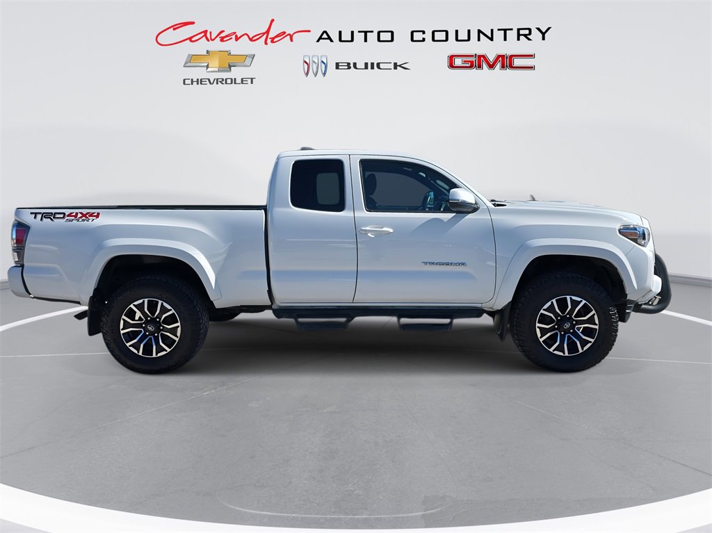 2020 Toyota Tacoma TRD Sport photo 4