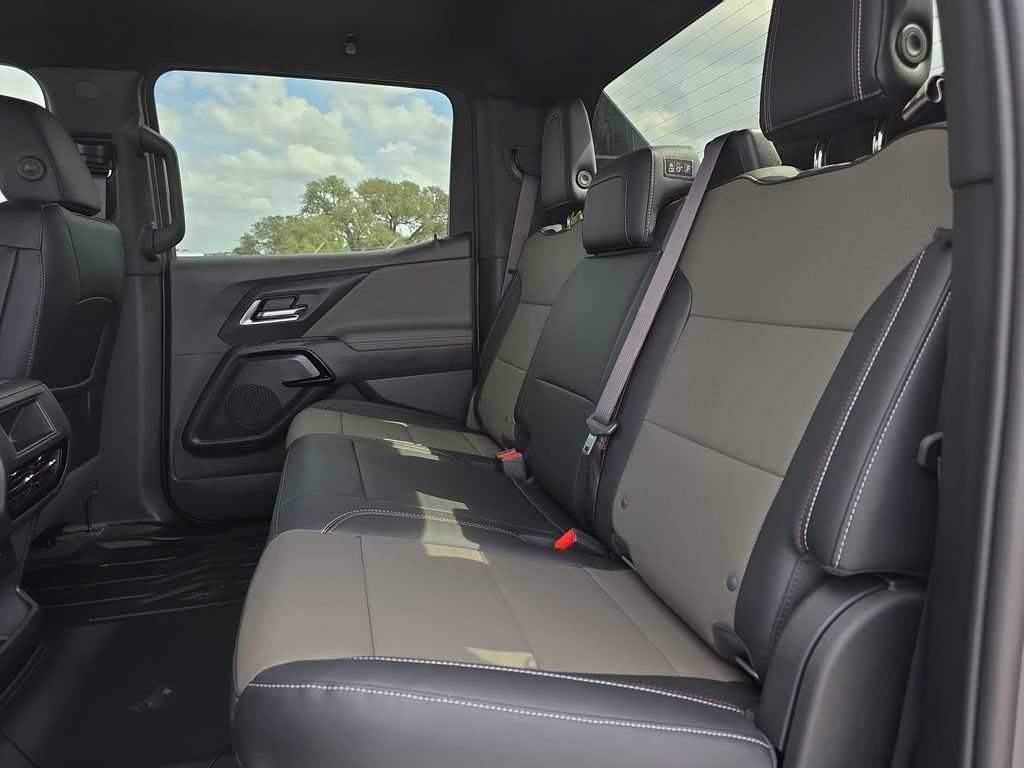 2026 Chevrolet Silverado EV Trail Boss - Photo 12
