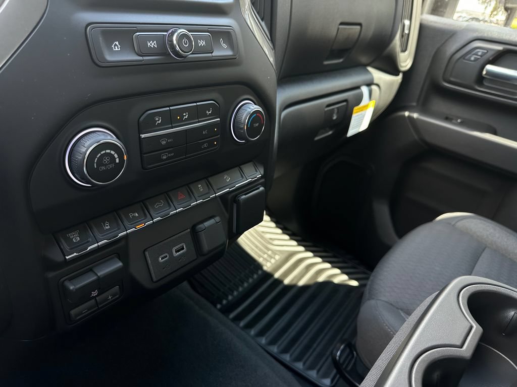 2026 Chevrolet Silverado 2500 HD Custom - Photo 20