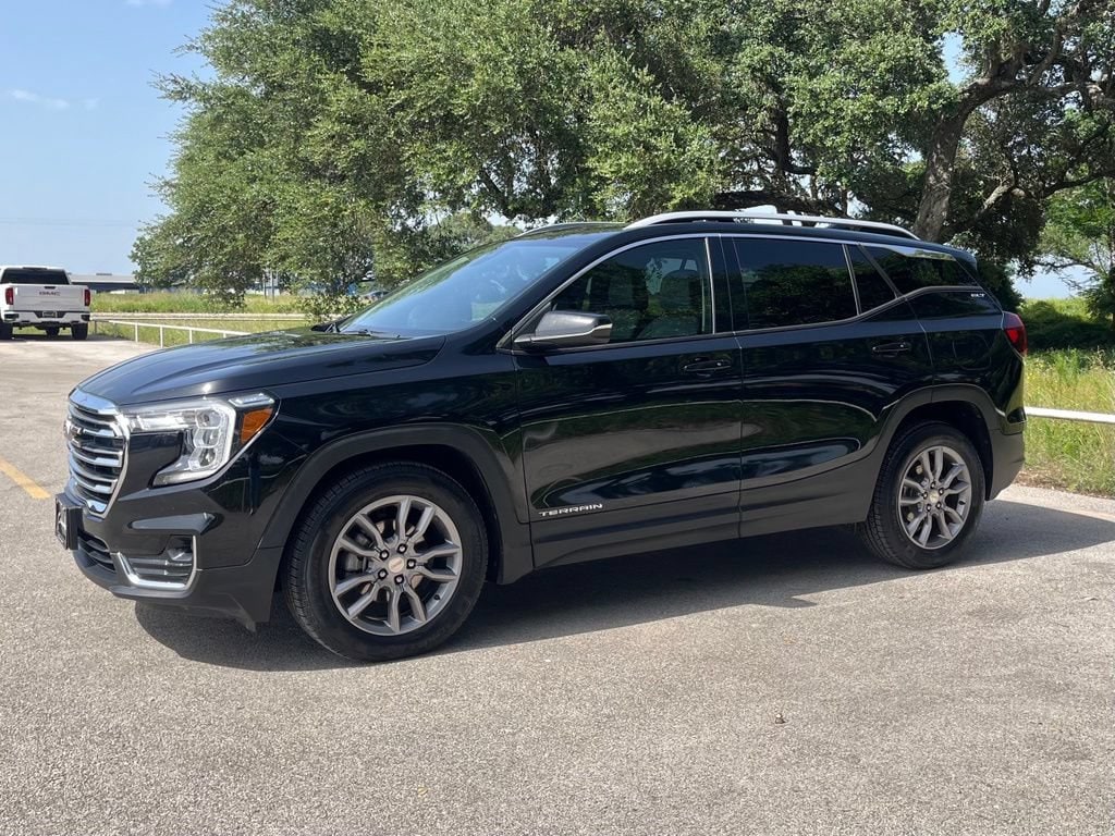 Used 2022 GMC Terrain SLT SUV