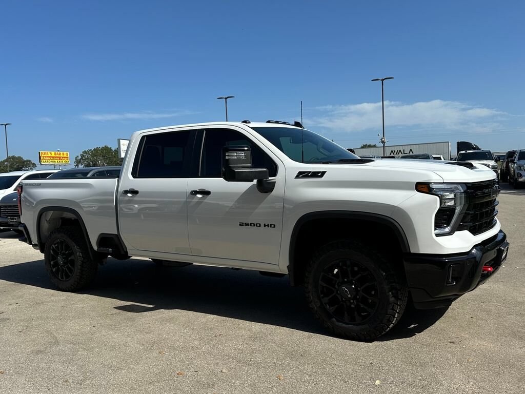 New 2026 Chevrolet Silverado 2500 HD LT Trail Boss Z71 Off Road Truck