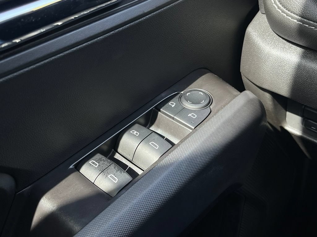 2025 Chevrolet Colorado LT - Photo 23