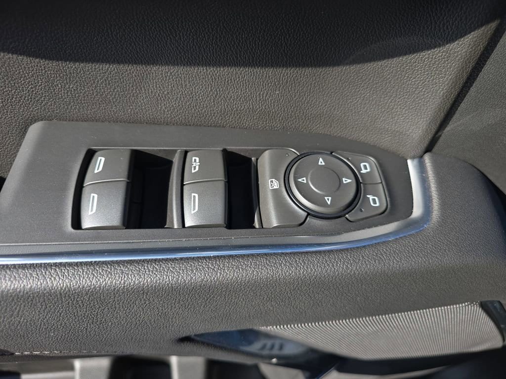 2025 Chevrolet Silverado 1500 LT - Photo 26