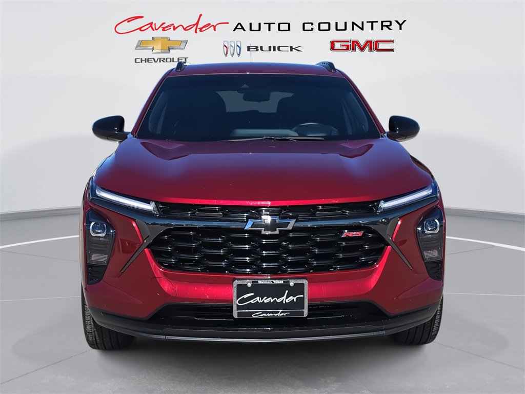 2024 Chevrolet Trax photo 2