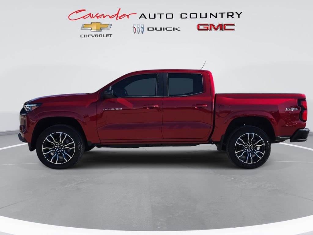 2025 Chevrolet Colorado Z71 - Photo 8