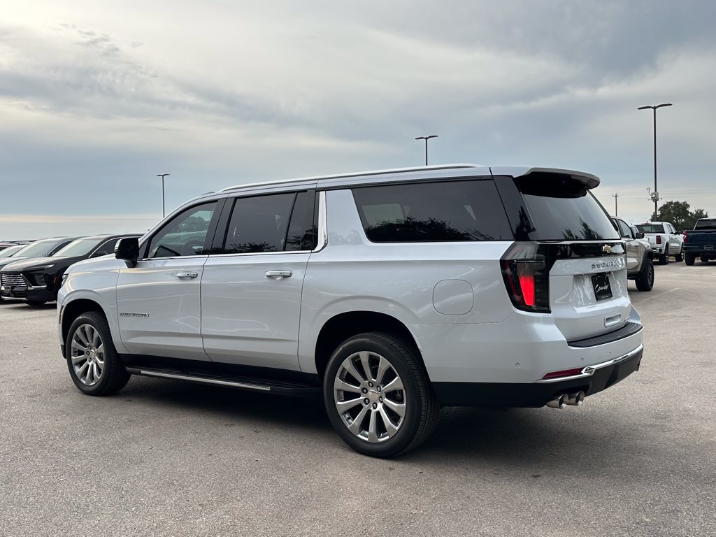 2026 Chevrolet Suburban High Country - Photo 7