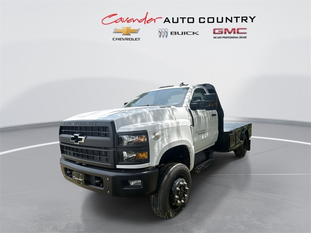 2024 Chevrolet Silverado 4500 Medium Duty Chassis Cab Work Truck's photo
