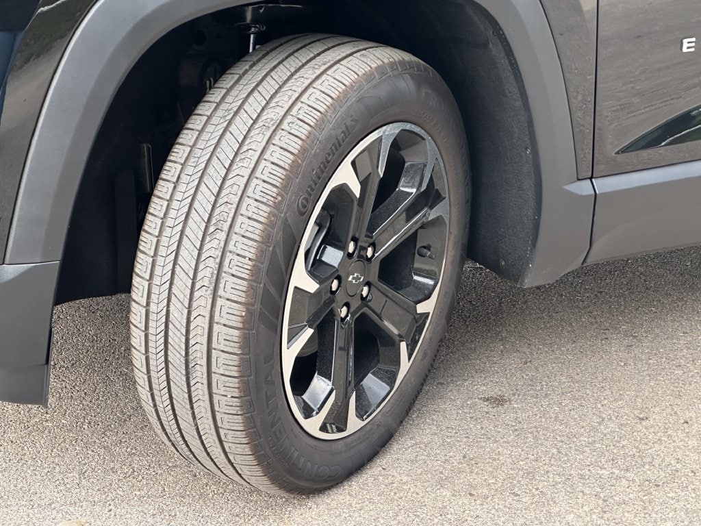 2027 Chevrolet Equinox LT - Photo 27