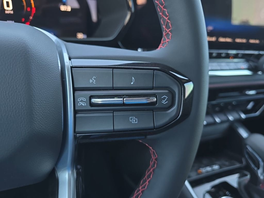 2025 Chevrolet Colorado Z71 - Photo 16