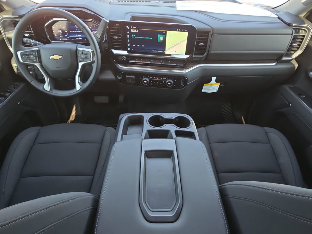 2025 Chevrolet Silverado 1500 LT - Photo 9