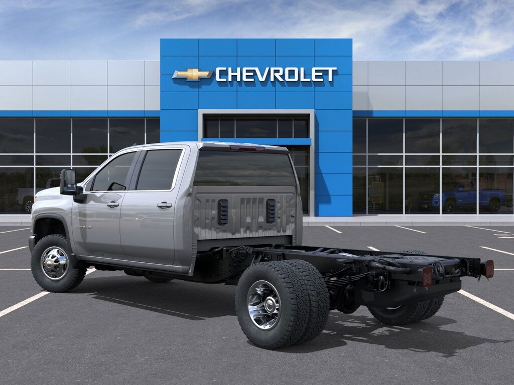 New 2026 Chevrolet Silverado 3500 HD Chassis Cab LT Truck
