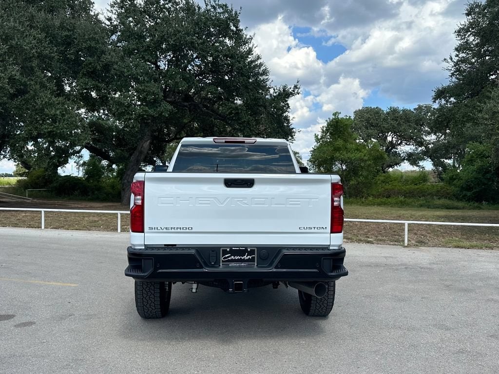 2026 Chevrolet Silverado 2500 HD Custom - Photo 6