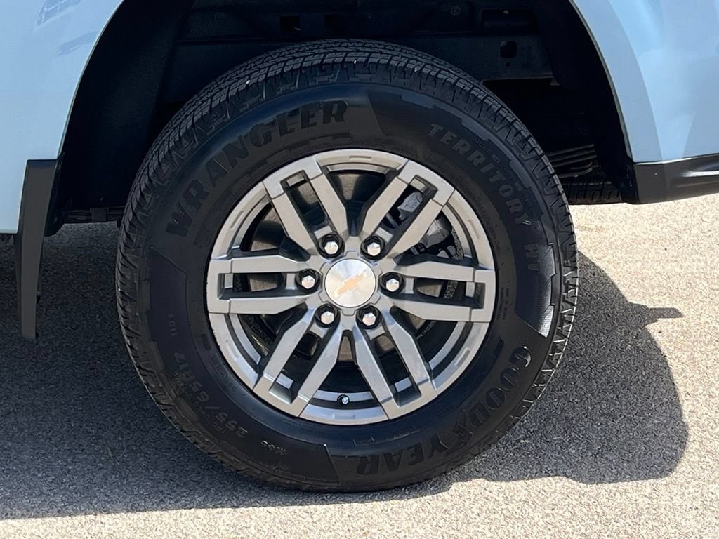 2025 Chevrolet Colorado LT - Photo 27