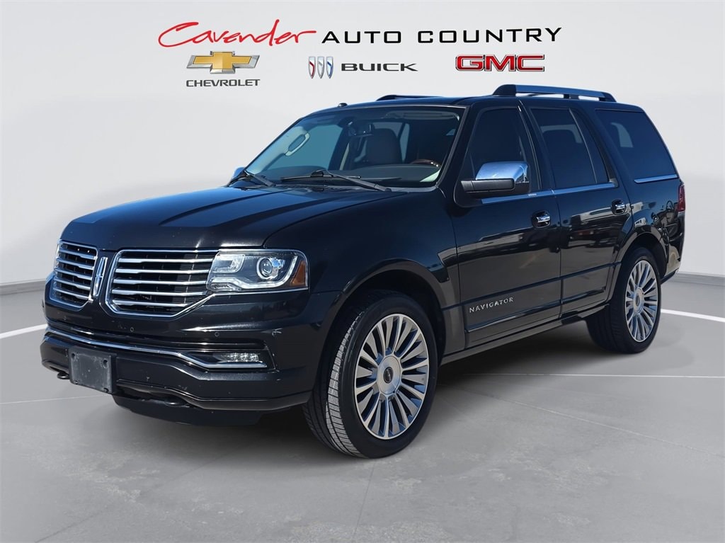 2015 Lincoln Navigator Base's photo