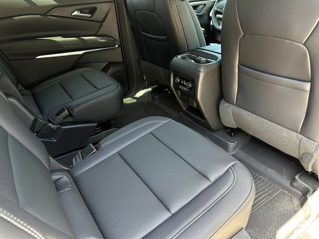 2026 Chevrolet Traverse LT - Photo 11