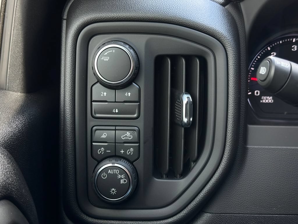 2026 Chevrolet Silverado 2500 HD Custom - Photo 21
