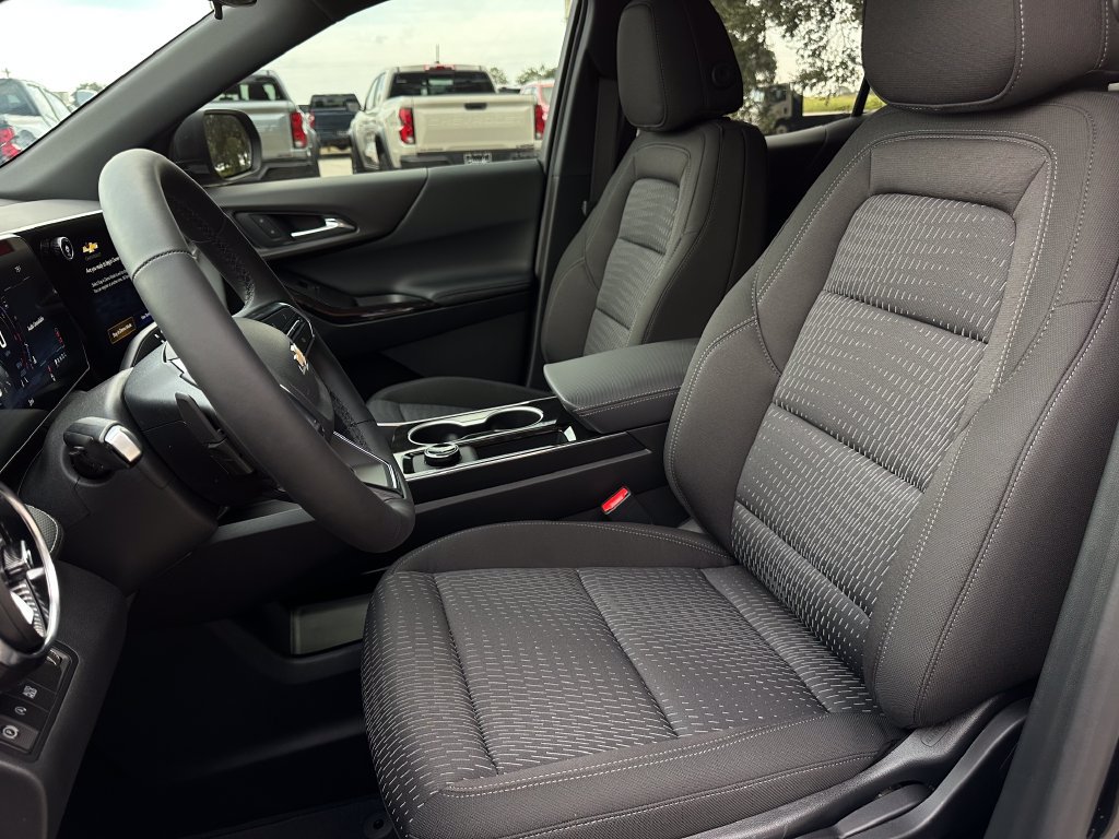 2027 Chevrolet Equinox LT - Photo 14
