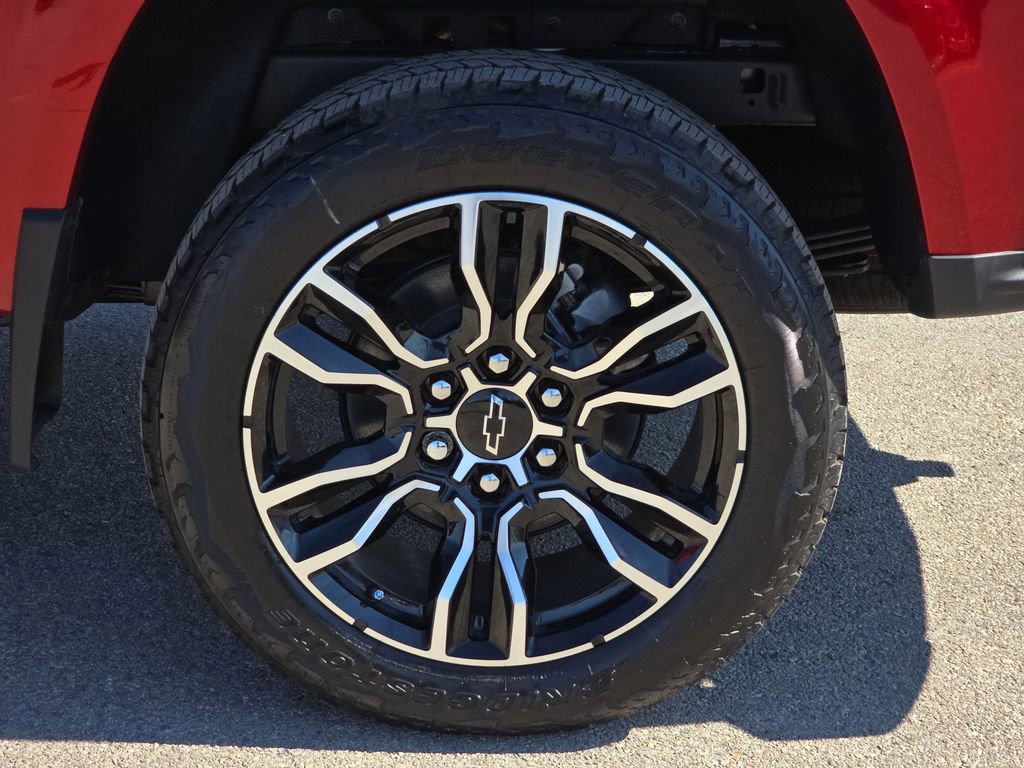 2025 Chevrolet Colorado Z71 - Photo 30
