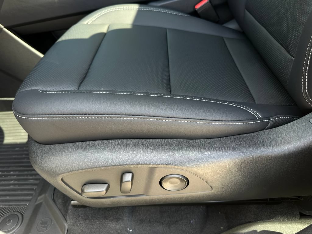 2026 Chevrolet Traverse LT - Photo 27