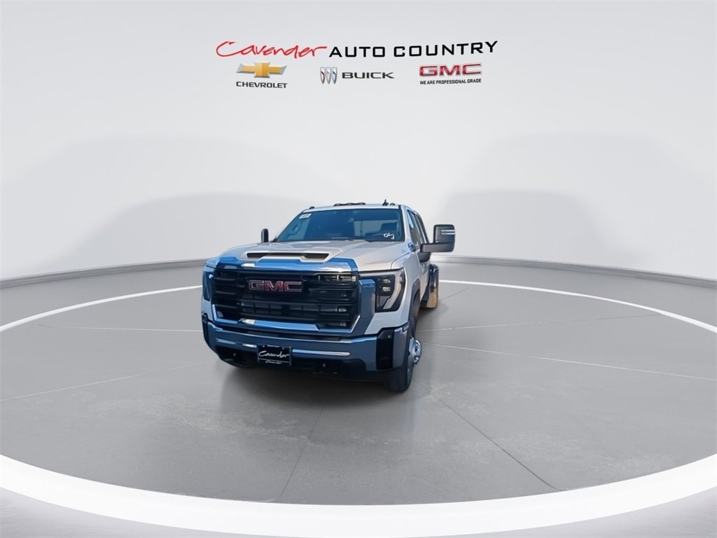 2025 Gmc Sierra 3500 HD Pro photo 3