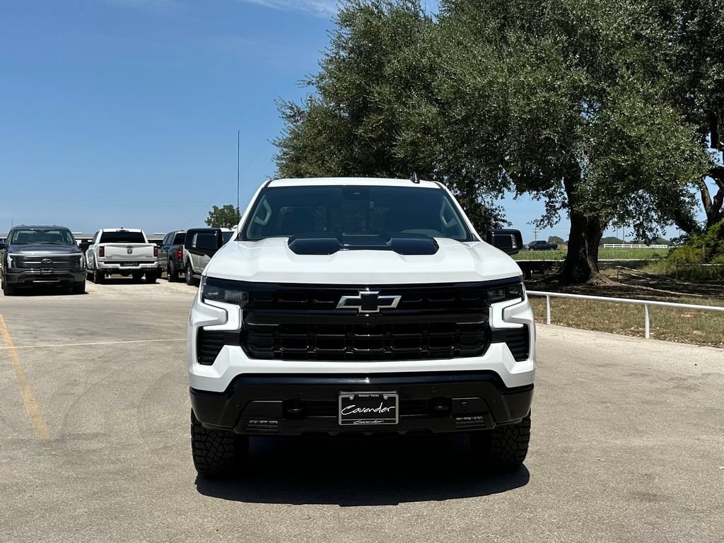 2026 Chevrolet Silverado 1500 LT Trail Boss - Photo 2