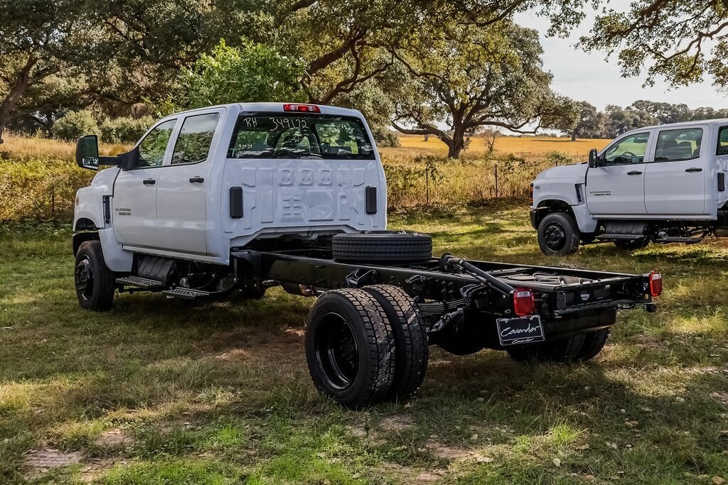 2024 Chevrolet Silverado 6500HD Work Truck photo 2