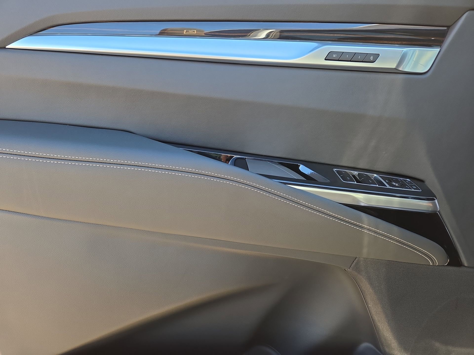 2026 Cadillac Escalade ESV Luxury - Photo 15