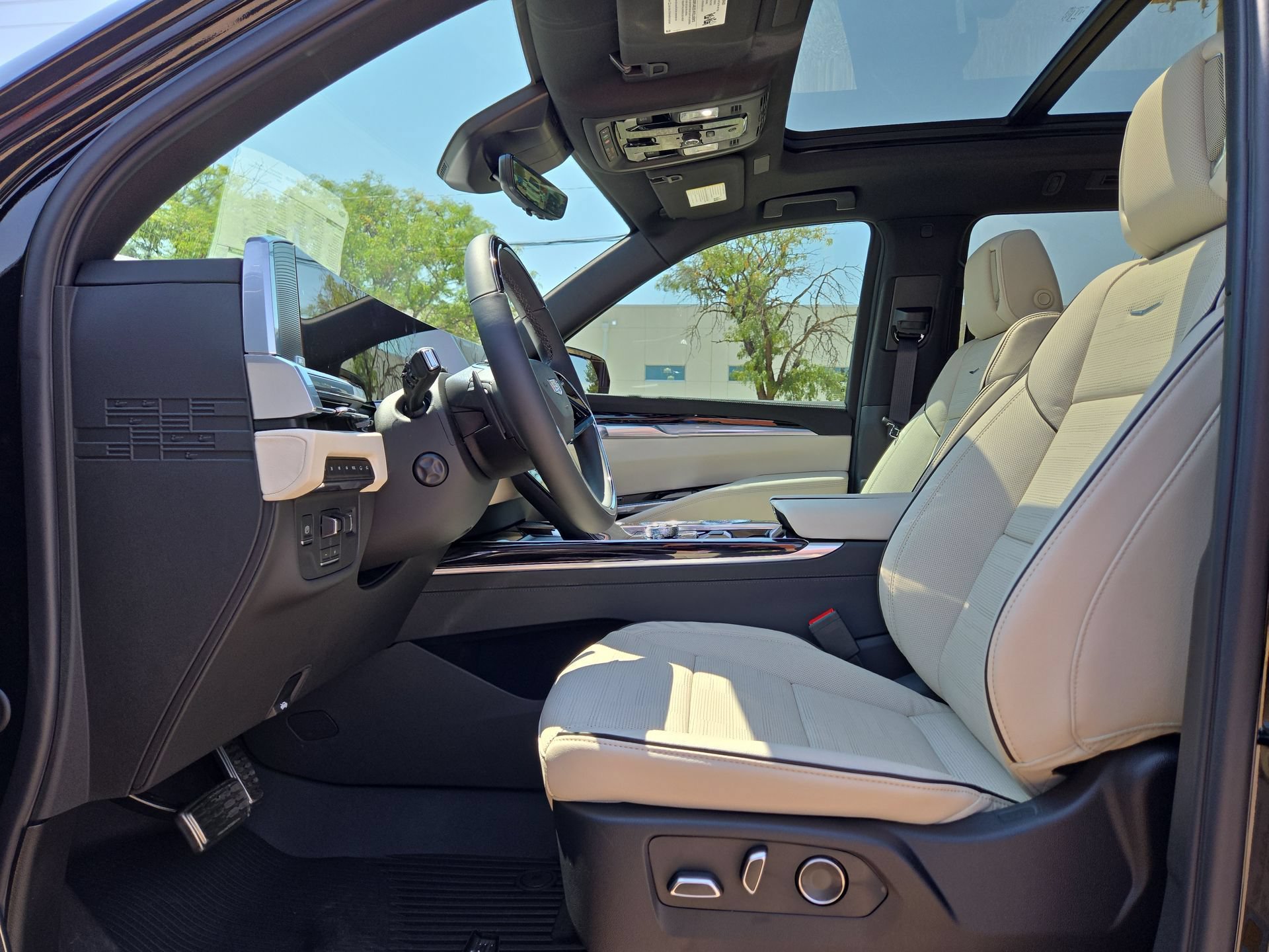 2026 Cadillac Escalade ESV Sport - Photo 16