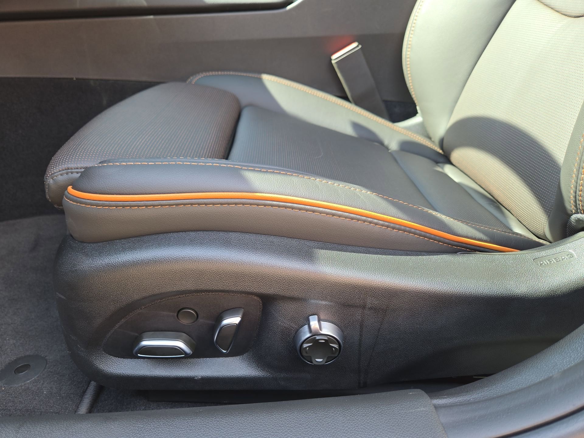 2025 Cadillac CT4 Sport - Photo 17