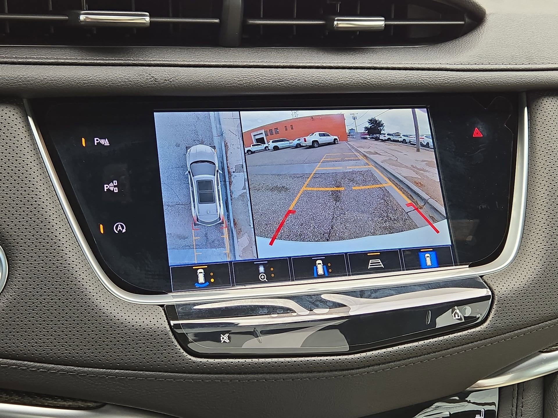 2025 Cadillac XT5 Sport - Photo 18