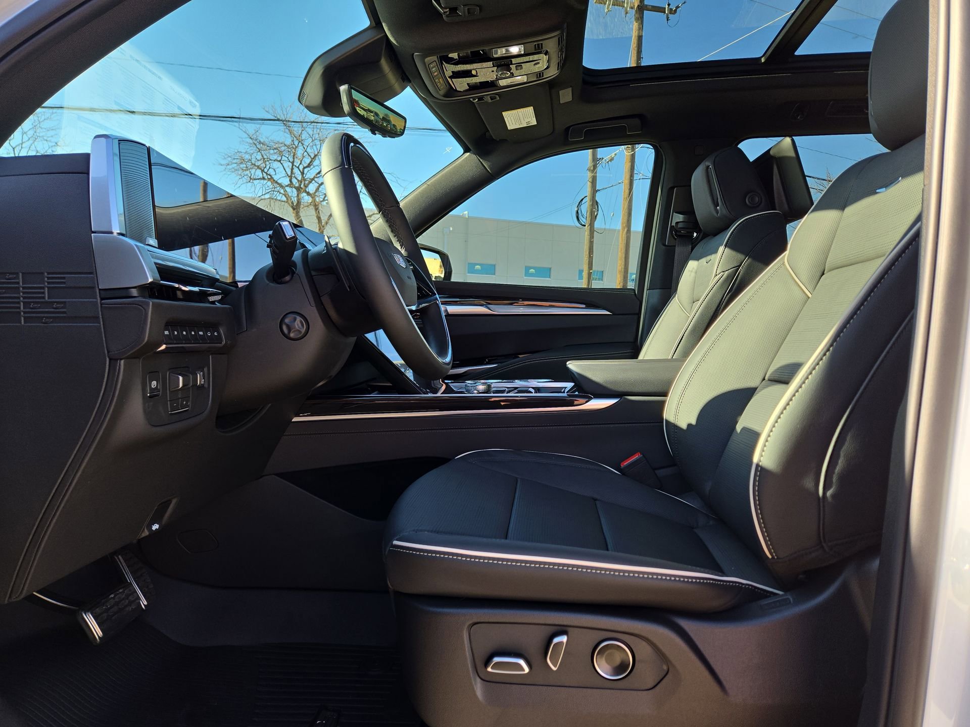2026 Cadillac Escalade ESV Luxury - Photo 16