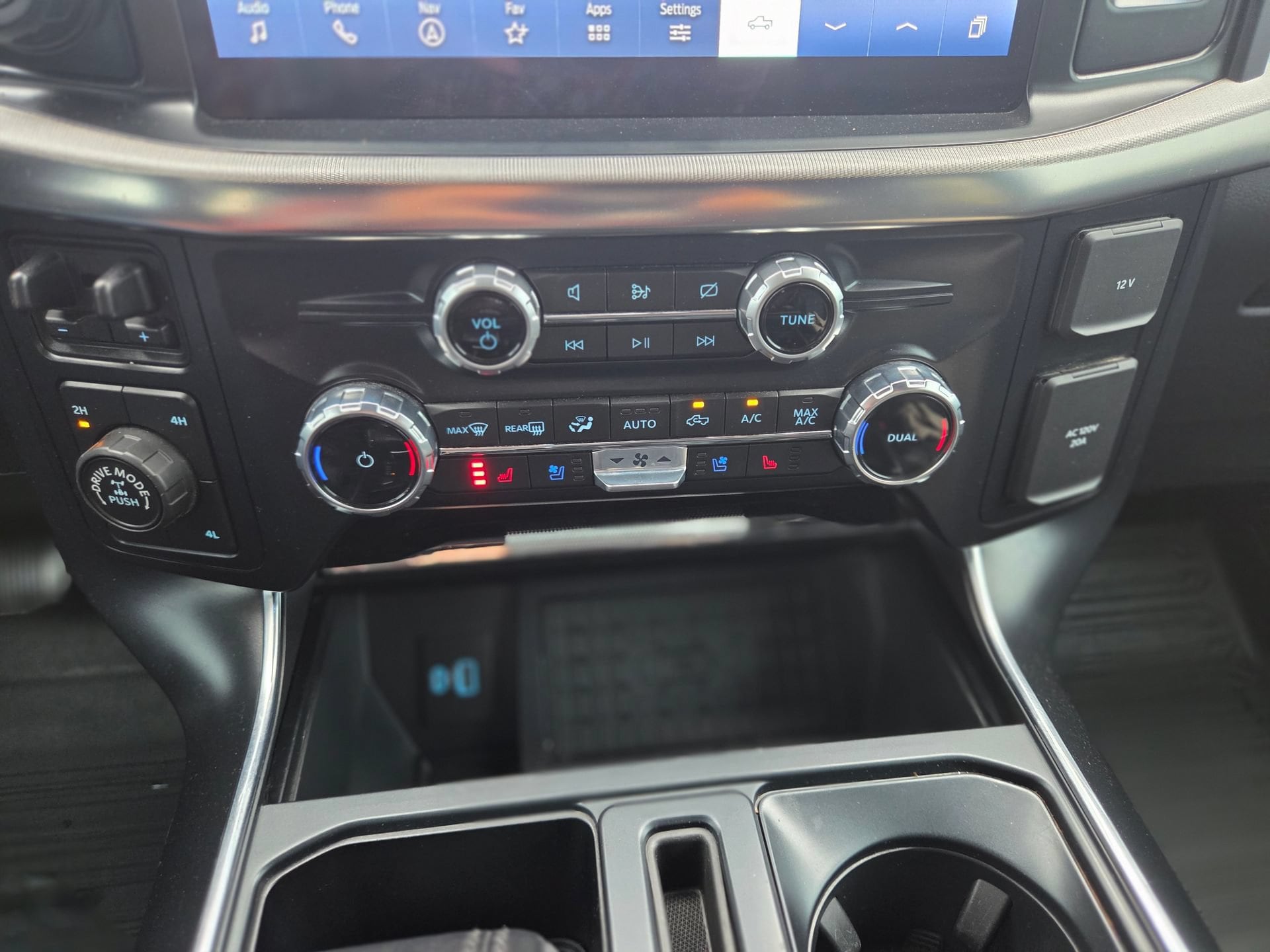 2023 Ford F-150 Raptor - Photo 23