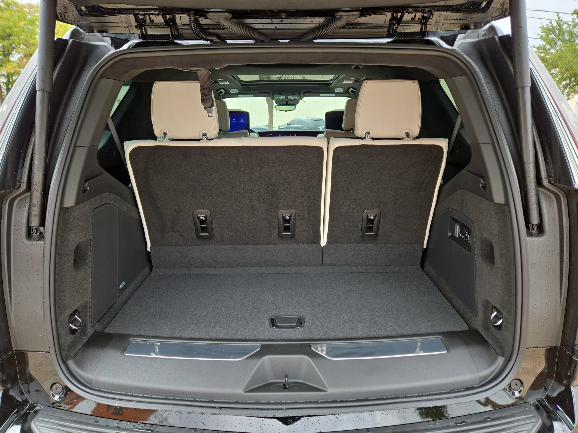 2026 Cadillac Escalade Platinum Luxury - Photo 12