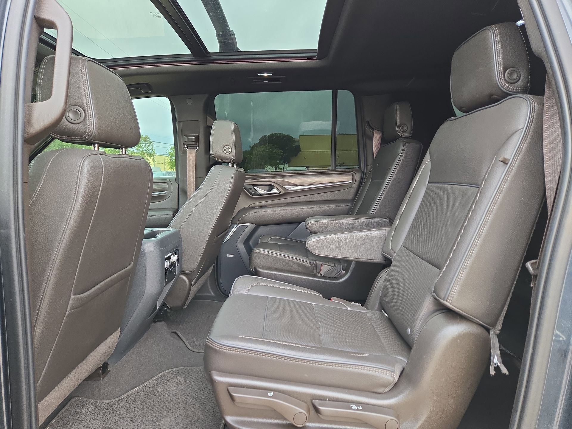 2021 GMC Yukon XL Denali - Photo 13