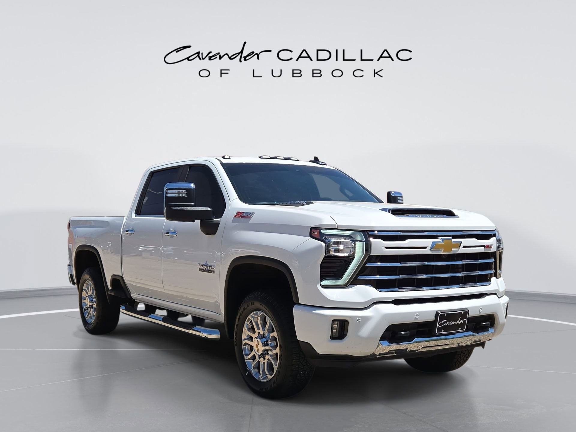 2025 Chevrolet Silverado HD LT 4WD Crew Cab Standard Box's photo
