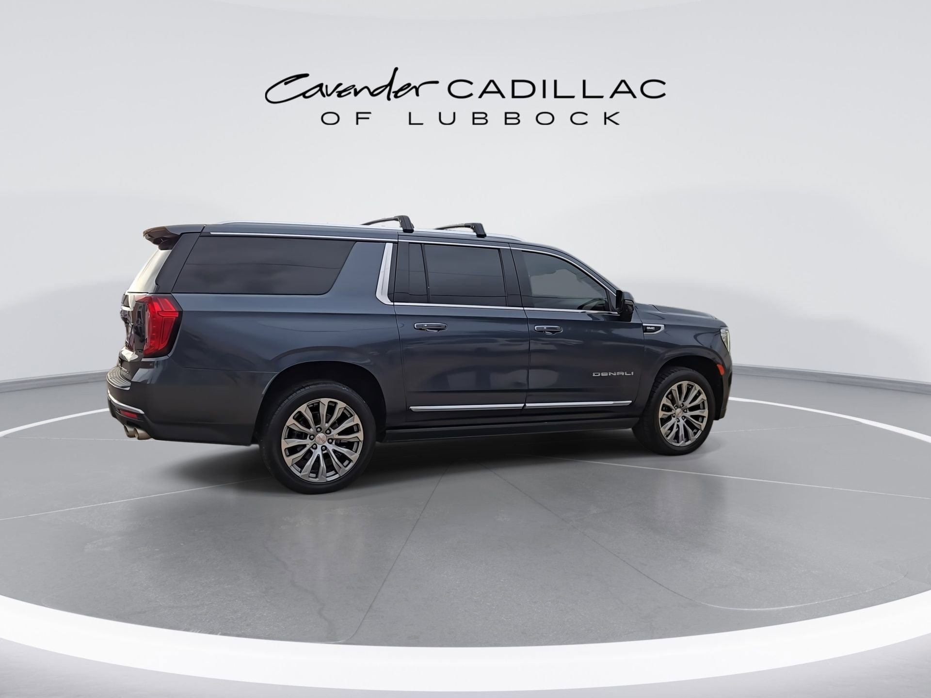 2021 GMC Yukon XL Denali - Photo 8