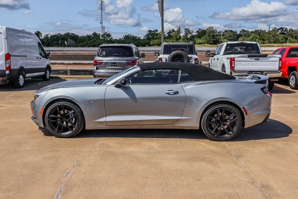 Used 2023 Chevrolet Camaro 2LT with VIN 1G1FD3DS2P0122566 for sale in Columbus, TX