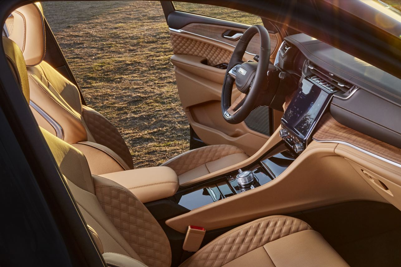 Interior 1 brown.JPG