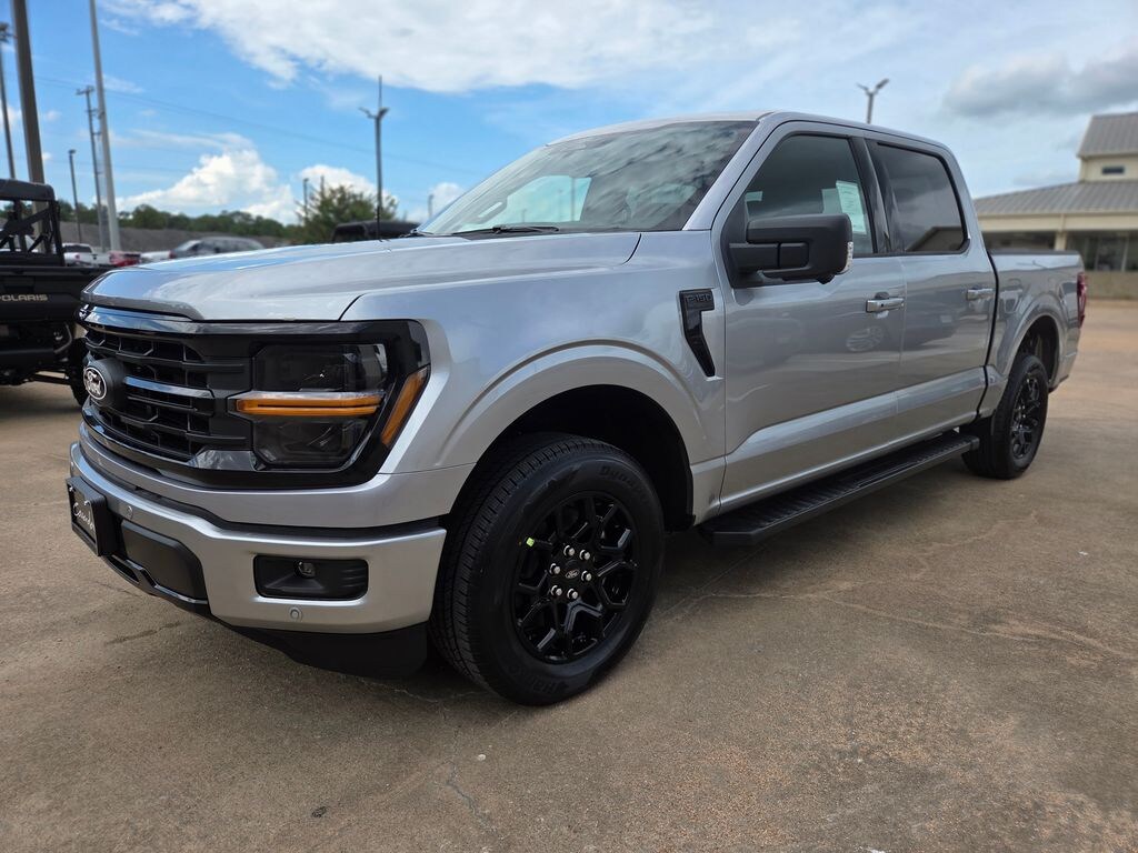 New 2026 Ford F-150 XLT Truck SuperCrew Cab