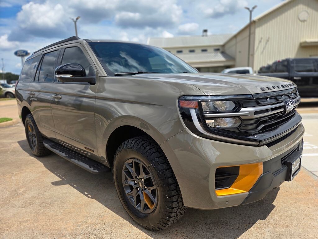 New 2027 Ford Expedition Tremor SUV
